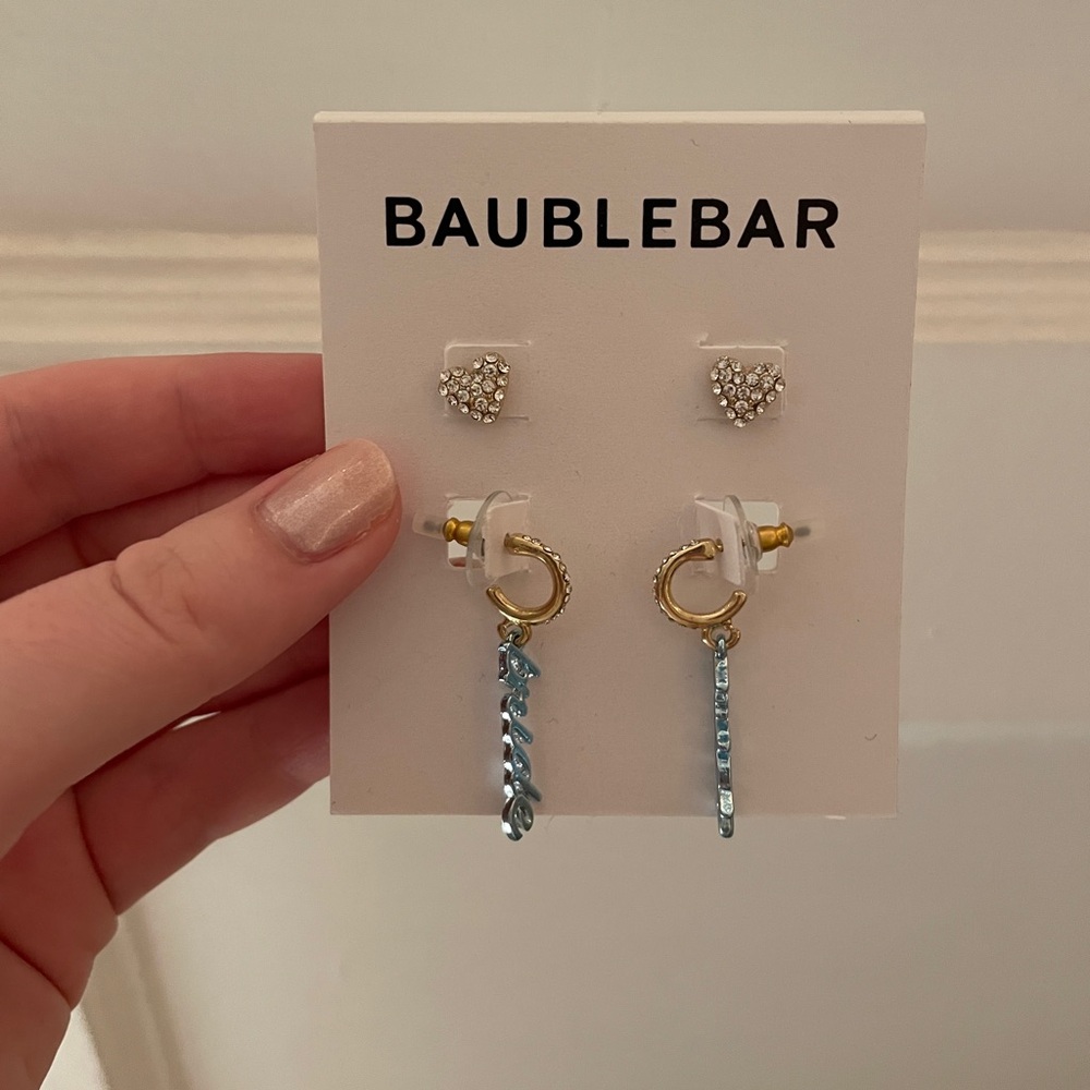NWOT BaubleBar Bride Heart Earring Set